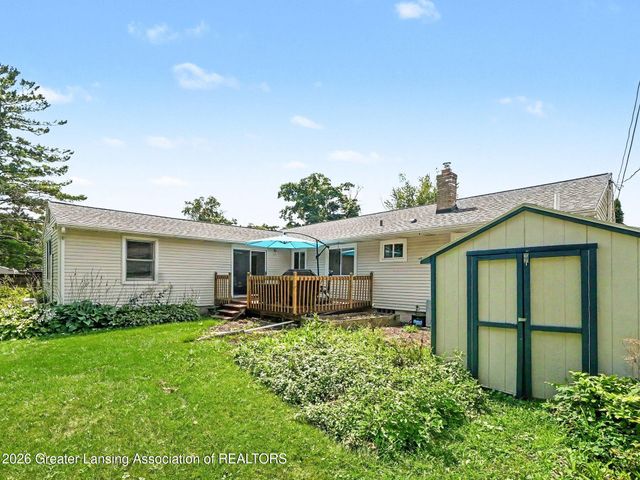 117 Woodhaven Drive, Lansing, MI 48917