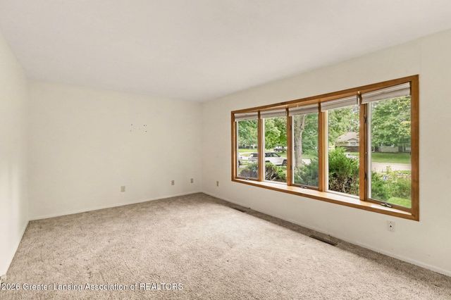 117 Woodhaven Drive, Lansing, MI 48917
