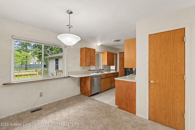 117 Woodhaven Drive, Lansing, MI 48917