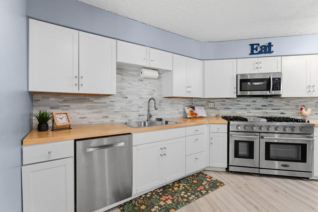 101 Black Brook Road, Goffstown, NH 03045