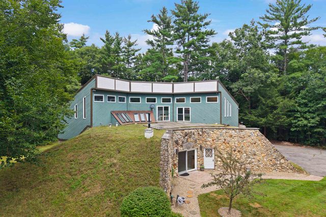 101 Black Brook Road, Goffstown, NH 03045