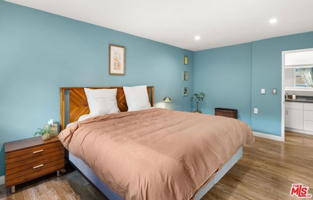 525 N Sycamore Avenue 225, Los Angeles, CA 90036