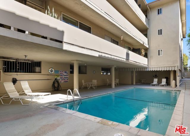 525 N Sycamore Avenue 225, Los Angeles, CA 90036