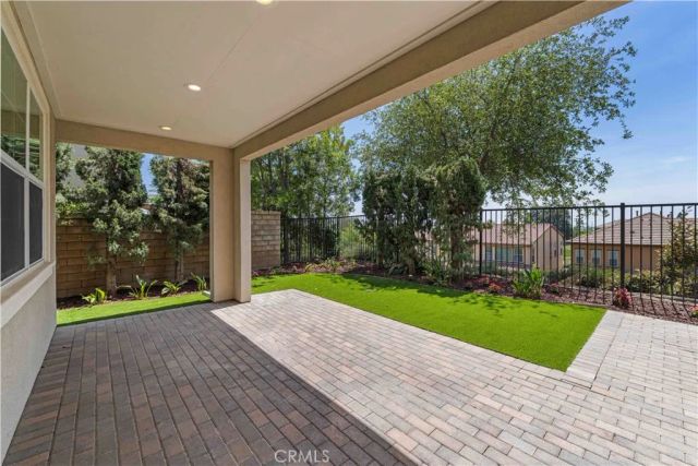 636 Boxwood Ln, Azusa, CA 91702