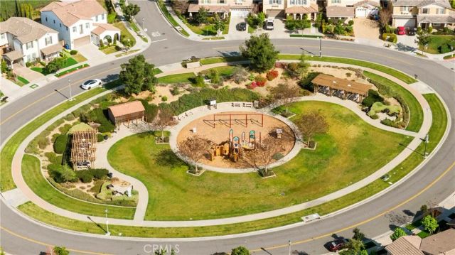 636 Boxwood Ln, Azusa, CA 91702
