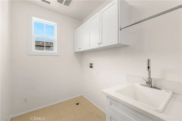 636 Boxwood Ln, Azusa, CA 91702