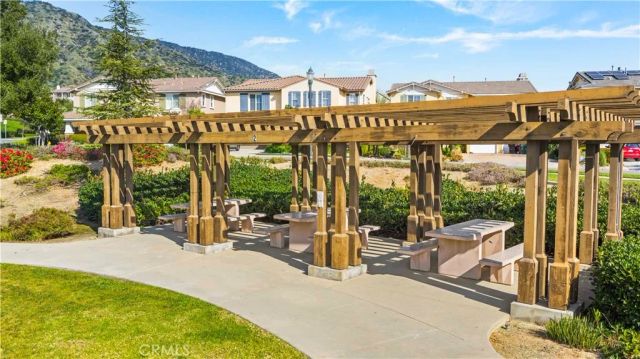 636 Boxwood Ln, Azusa, CA 91702