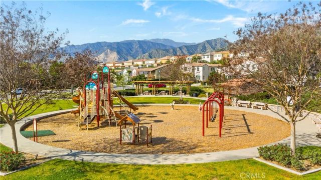 636 Boxwood Ln, Azusa, CA 91702