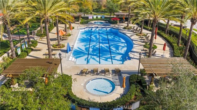 636 Boxwood Ln, Azusa, CA 91702