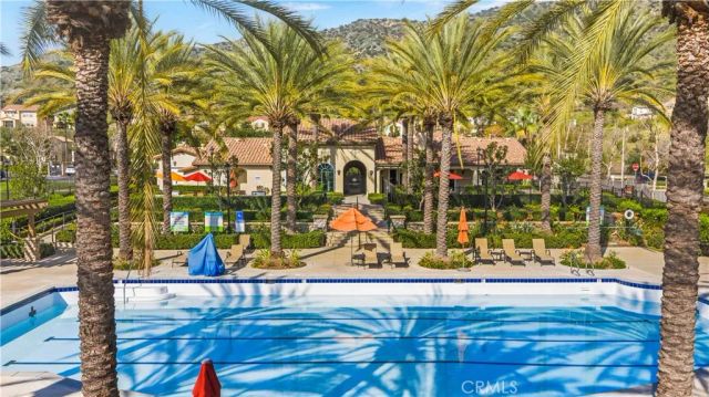 636 Boxwood Ln, Azusa, CA 91702