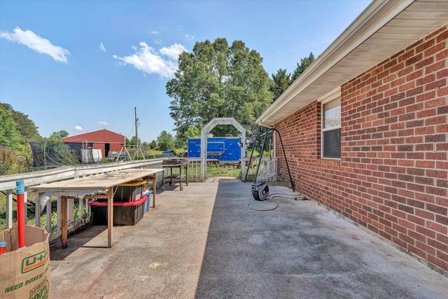 1441 Dickerson RD, Goodview, VA 24095