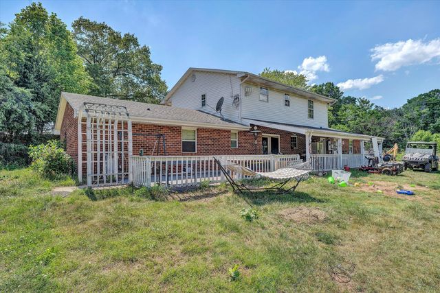 1441 Dickerson RD, Goodview, VA 24095