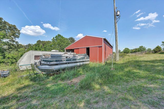 1441 Dickerson RD, Goodview, VA 24095
