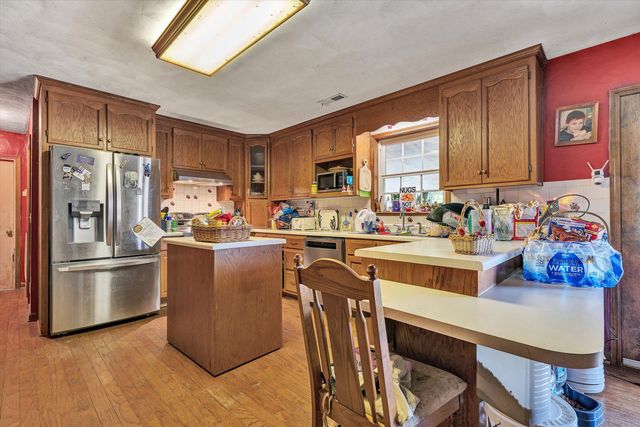 1441 Dickerson RD, Goodview, VA 24095