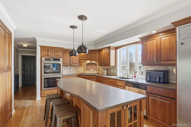 27 Ridge View Drive, Patterson, NY 12563