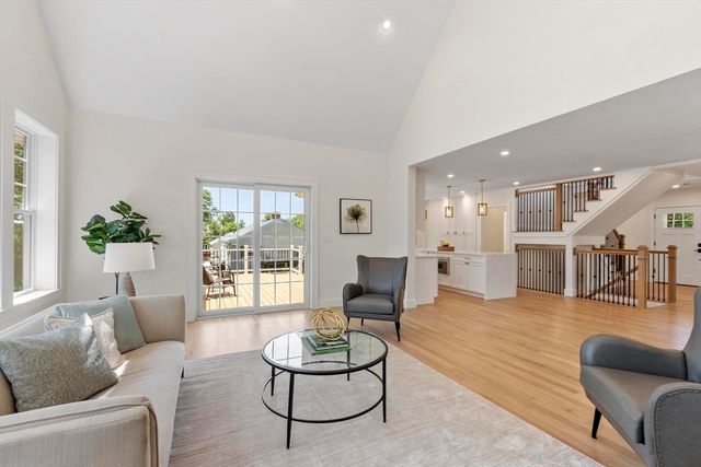 196 Doty St, Waltham, MA 02452