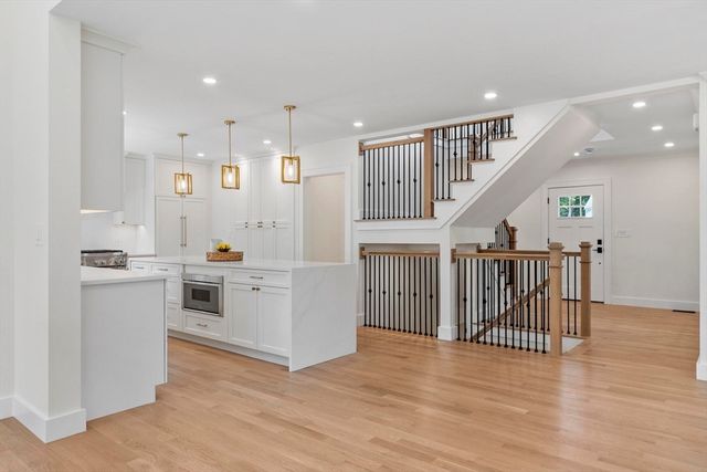 196 Doty St, Waltham, MA 02452