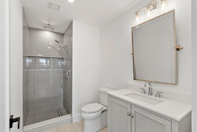 196 Doty St, Waltham, MA 02452