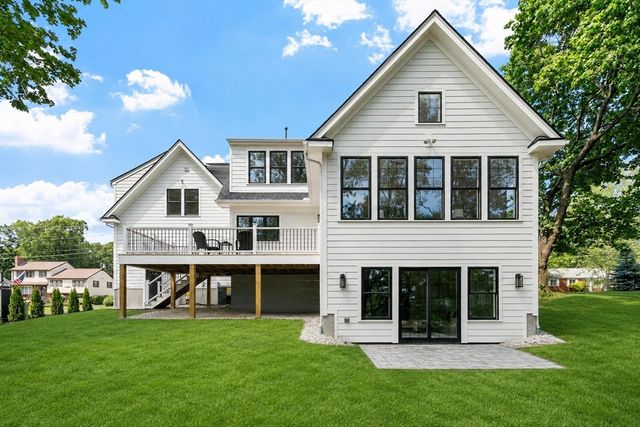 196 Doty St, Waltham, MA 02452