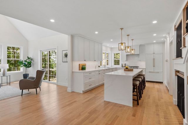 196 Doty St, Waltham, MA 02452