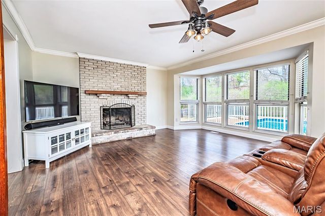 6301 Highland Estates Drive, St Louis, MO 63129