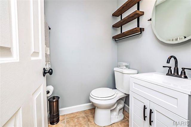 6301 Highland Estates Drive, St Louis, MO 63129