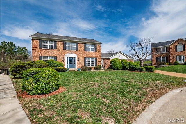 6301 Highland Estates Drive, St Louis, MO 63129