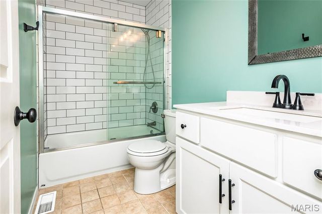 6301 Highland Estates Drive, St Louis, MO 63129