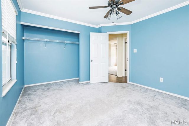 6301 Highland Estates Drive, St Louis, MO 63129