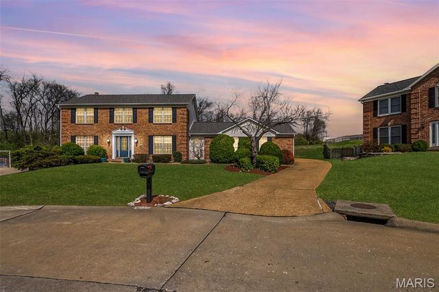 6301 Highland Estates Drive, St Louis, MO 63129