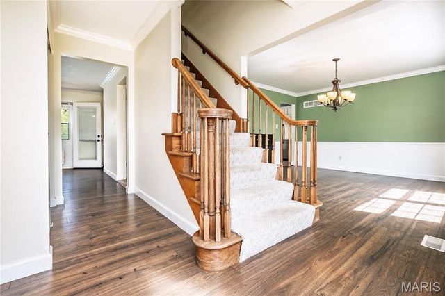 6301 Highland Estates Drive, St Louis, MO 63129