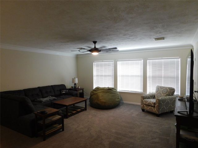 1703 Summergate Drive, Conroe, TX 77304