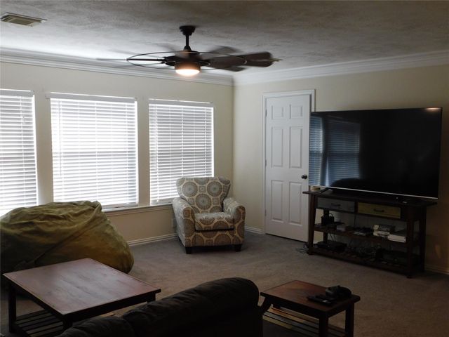 1703 Summergate Drive, Conroe, TX 77304