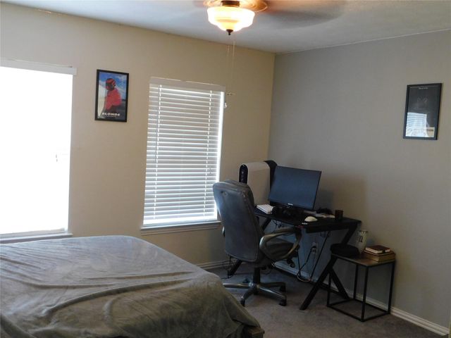 1703 Summergate Drive, Conroe, TX 77304