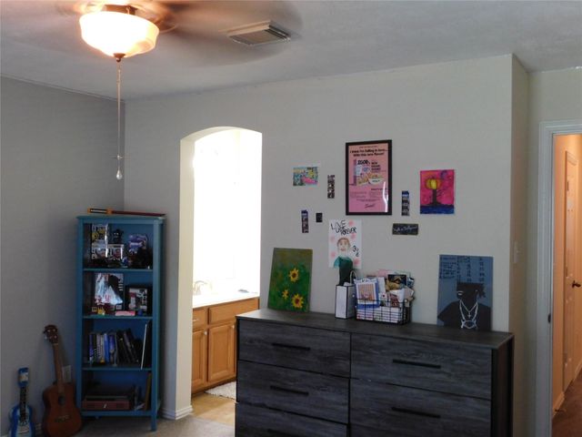 1703 Summergate Drive, Conroe, TX 77304