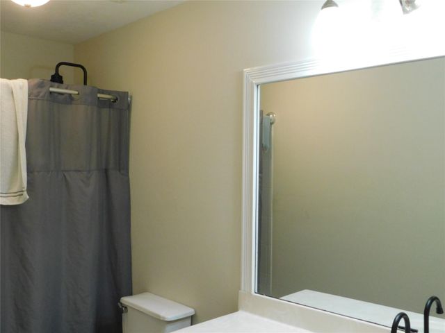 1703 Summergate Drive, Conroe, TX 77304