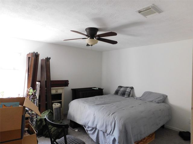 1703 Summergate Drive, Conroe, TX 77304