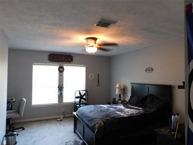 1703 Summergate Drive, Conroe, TX 77304