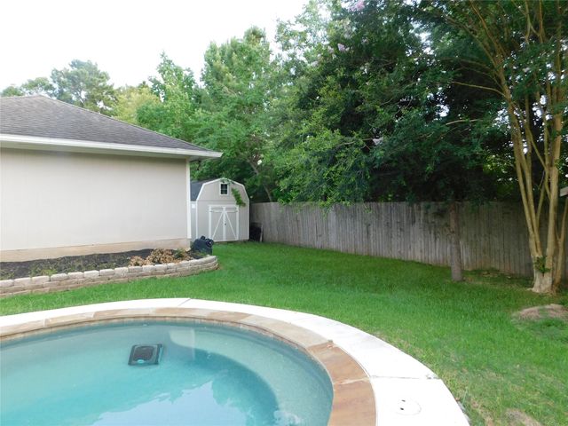 1703 Summergate Drive, Conroe, TX 77304