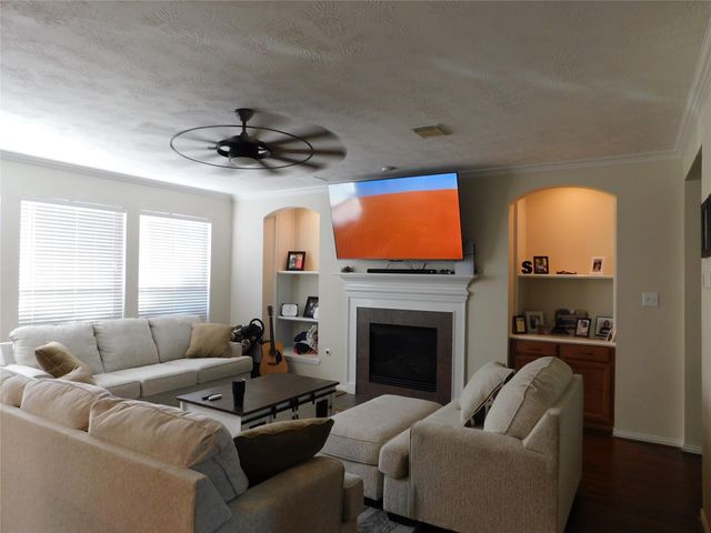 1703 Summergate Drive, Conroe, TX 77304