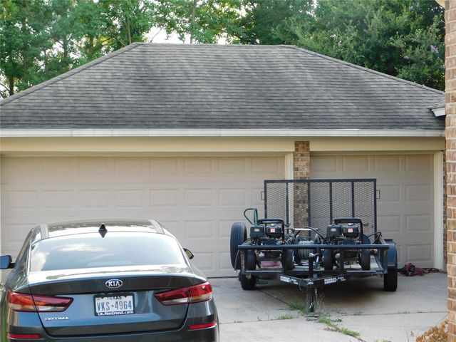 1703 Summergate Drive, Conroe, TX 77304