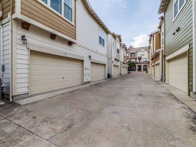 1600 Abrams Road 30, Dallas, TX 75214