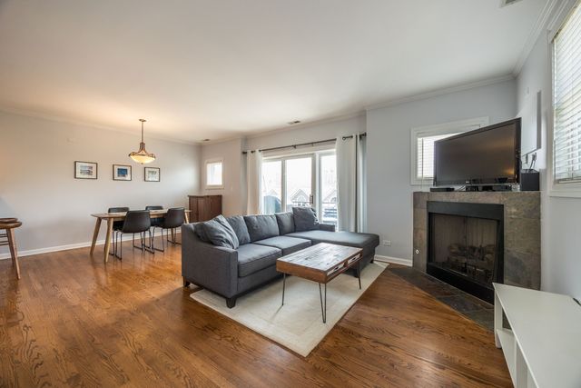3401 N Racine Avenue 3, Chicago, IL 60657