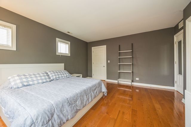 3401 N Racine Avenue 3, Chicago, IL 60657