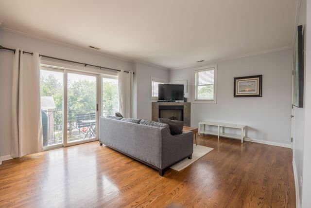 3401 N Racine Avenue 3, Chicago, IL 60657