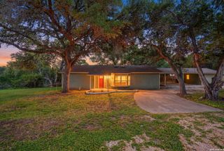 2618 Grandview, Canyon Lake, TX 78133