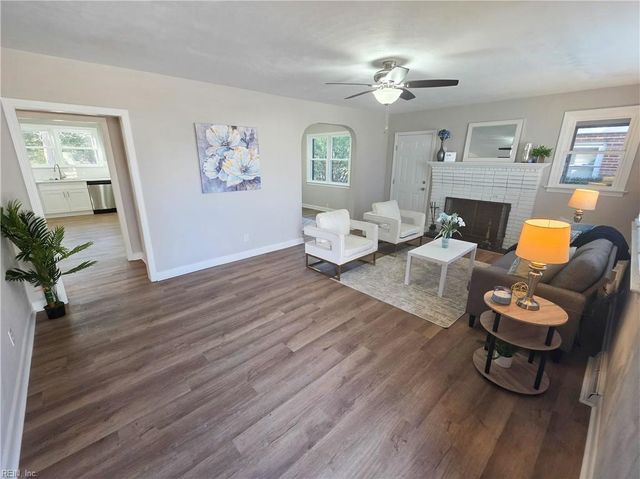 805 Adams ST, Suffolk, VA 23434