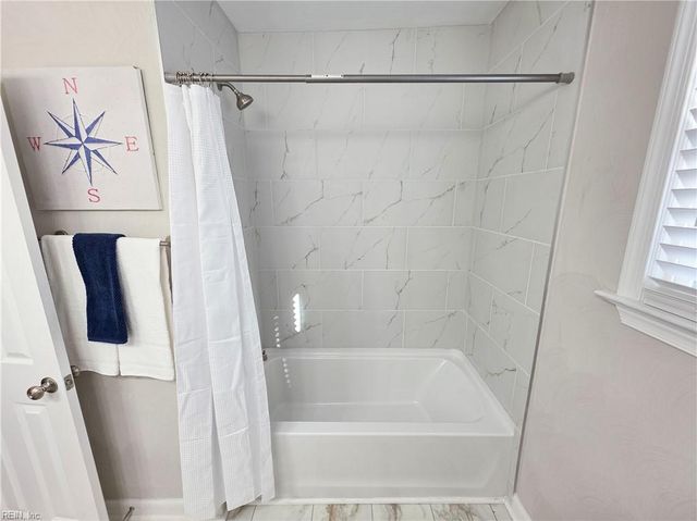 805 Adams ST, Suffolk, VA 23434