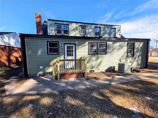 805 Adams ST, Suffolk, VA 23434