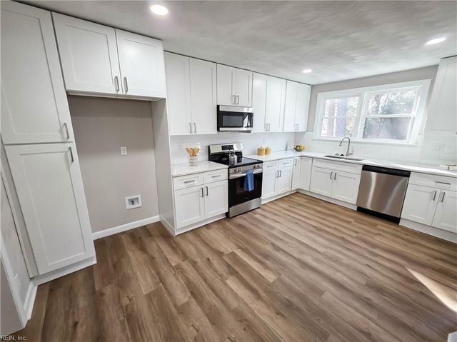 805 Adams ST, Suffolk, VA 23434